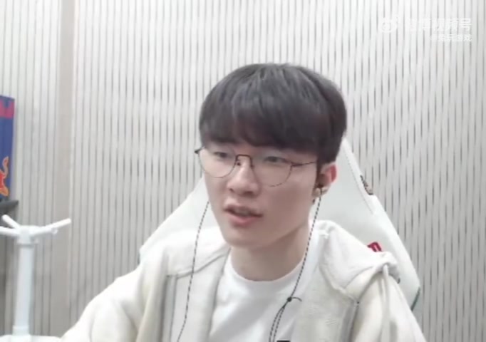 Faker：和新家人(Doran)打了招呼 现在是尴尬的关系